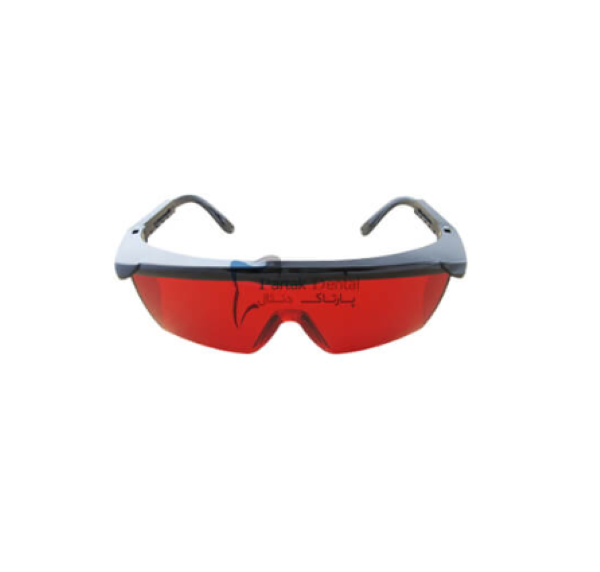  عینک محافظ لایت کیور کوتیزن برای محافظت از چشم‌های بیمار و تیم دندانپزشکی در برابر نور آبی شدید دستگاه لایت کیور 